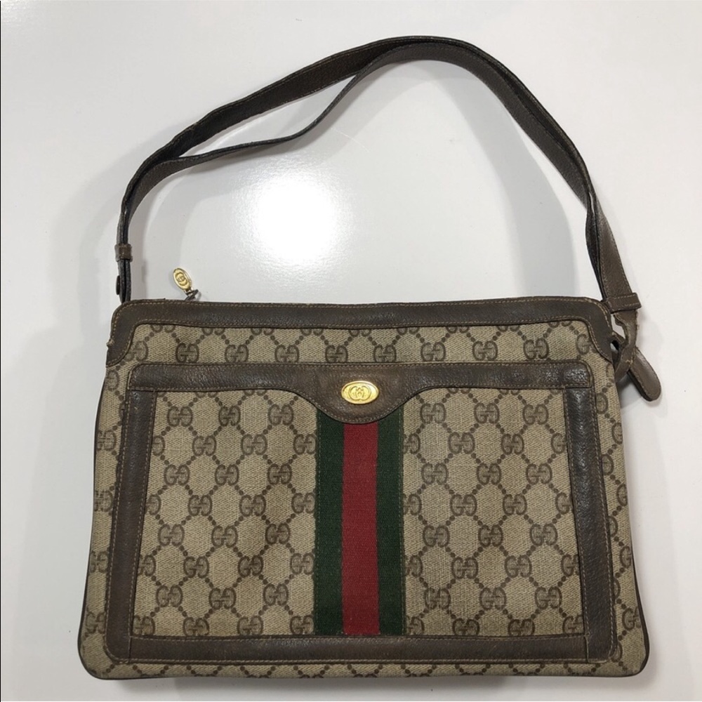 Vintage Gucci accessory collection purse